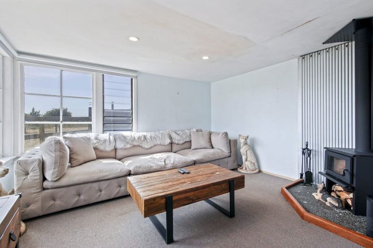 Photo of property in 30 Holton Road, Amberley, 7481