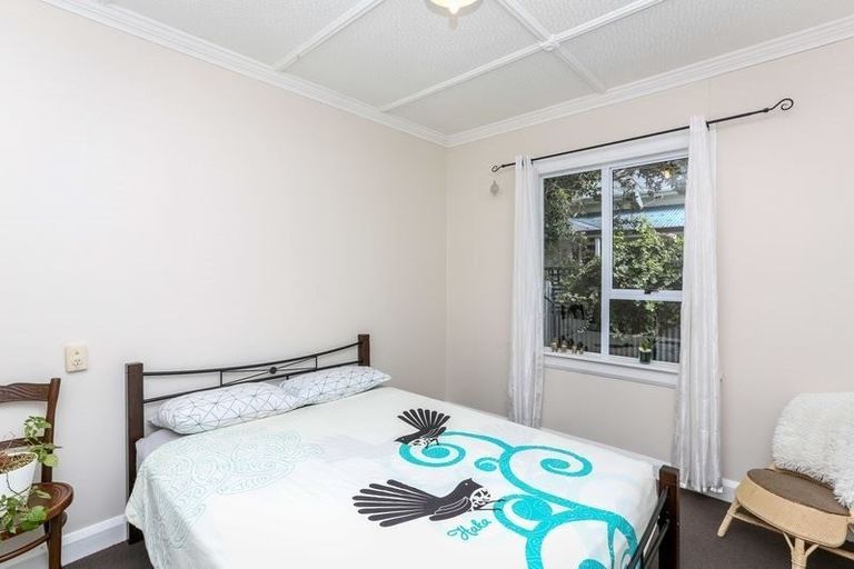Photo of property in 12 Rawhiti Street, Vogeltown, New Plymouth, 4310