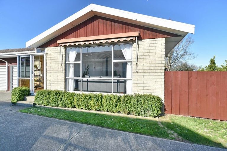 Photo of property in 1/24 Greenock Street, Redwood, Christchurch, 8051
