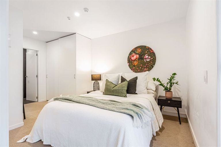 Photo of property in 10/165 Hobsonville Point Road, Hobsonville, Auckland, 0616