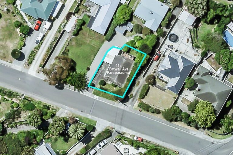 Photo of property in 41a Eatwell Avenue, Paraparaumu Beach, Paraparaumu, 5032