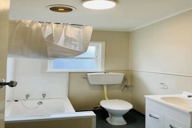 Photo of property in 1/32 Buckland Road, Mangere East, Auckland, 2024