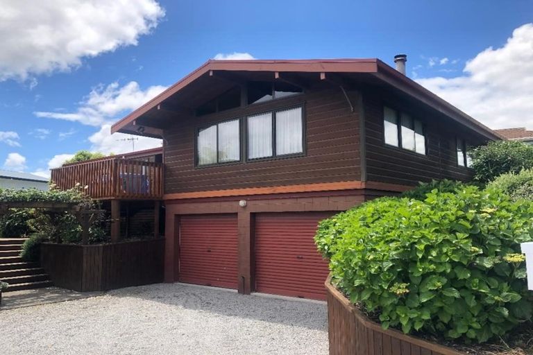 Photo of property in 14 Normand Place, Richmond Heights, Taupo, 3330