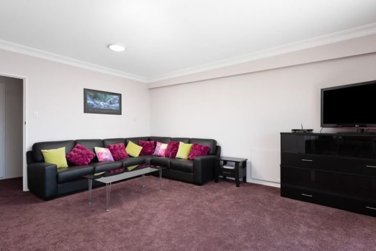 Photo of property in 1/29 Waikawa Road, Picton, 7220