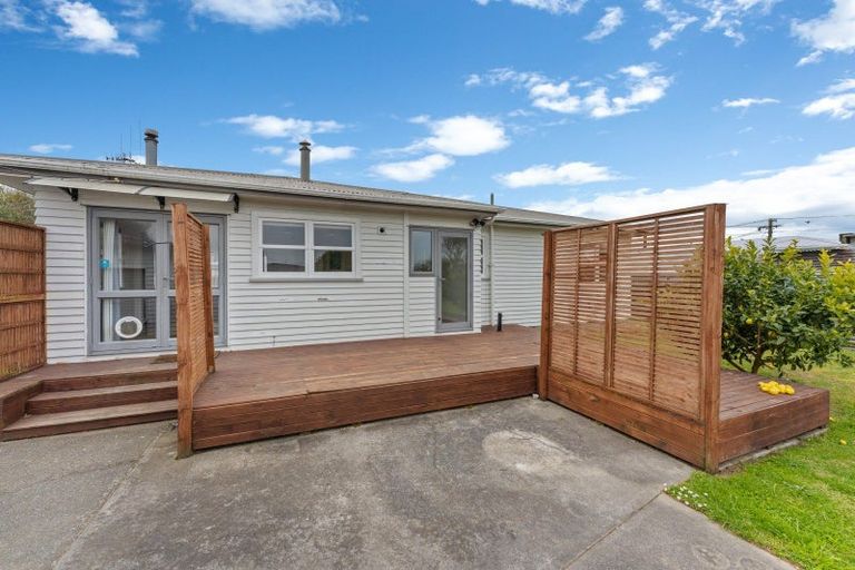 Photo of property in 3 Cobham Street, Levin, 5510