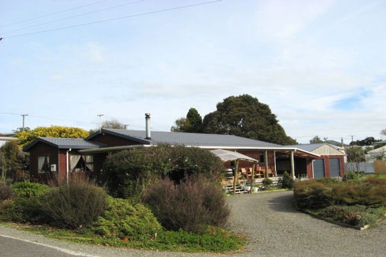 Photo of property in 21 Stansell Street, Shannon, 4821