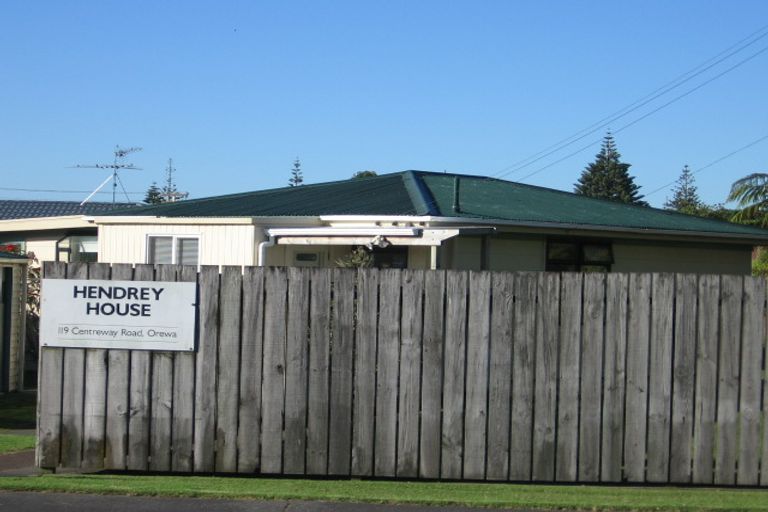 Photo of property in 119 Centreway Road, Orewa, 0931