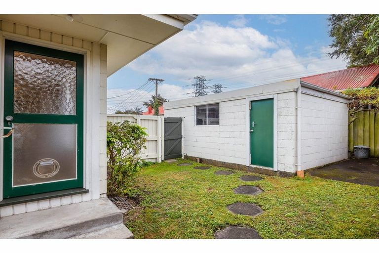 Photo of property in 3/93a Middlepark Road, Sockburn, Christchurch, 8042