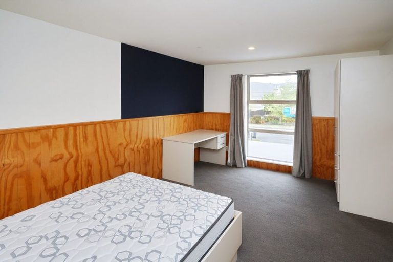 Photo of property in 17b Athol Terrace, Upper Riccarton, Christchurch, 8041