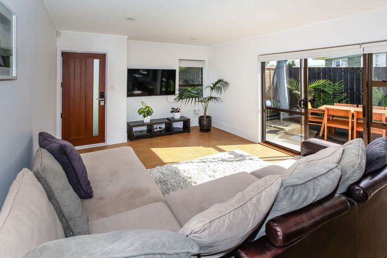 Photo of property in 34a Landscape Road, Pukekohe, 2120