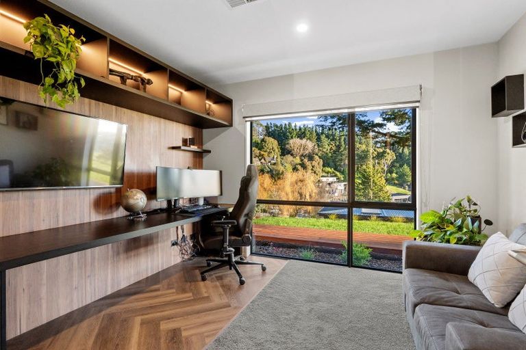 Photo of property in 8 Kepler Ridge Lane, Halswell, Christchurch, 8025