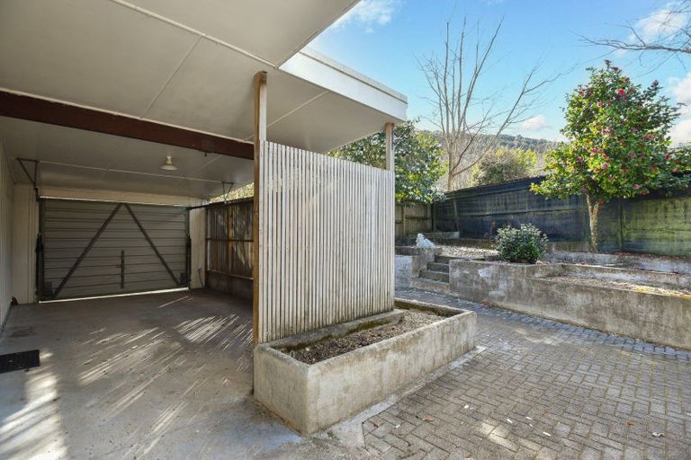 Photo of property in 1 Russell Crescent, Western Heights, Rotorua, 3015