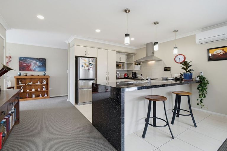 Photo of property in 5 Pania Place, Poraiti, Napier, 4112