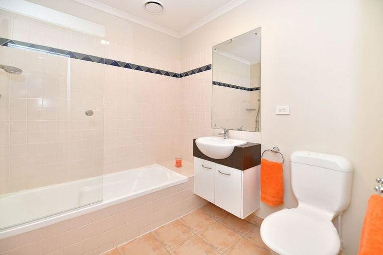 Photo of property in 18 Alverna View, Gulf Harbour, Whangaparaoa, 0930