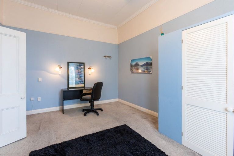 Photo of property in 12 Grant Street, Dannevirke, 4930