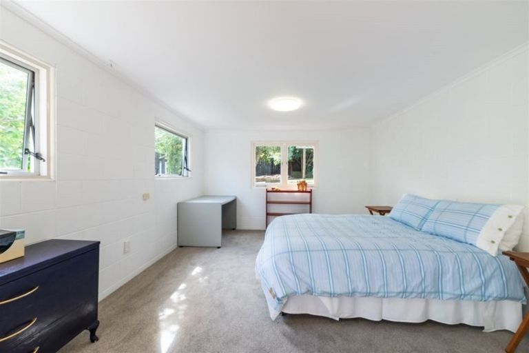 Photo of property in 25 Catalina Crescent, Forrest Hill, Auckland, 0620