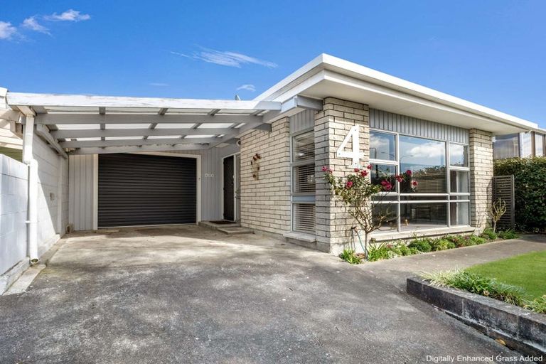 Photo of property in 2 Langley Avenue, Milson, Palmerston North, 4414