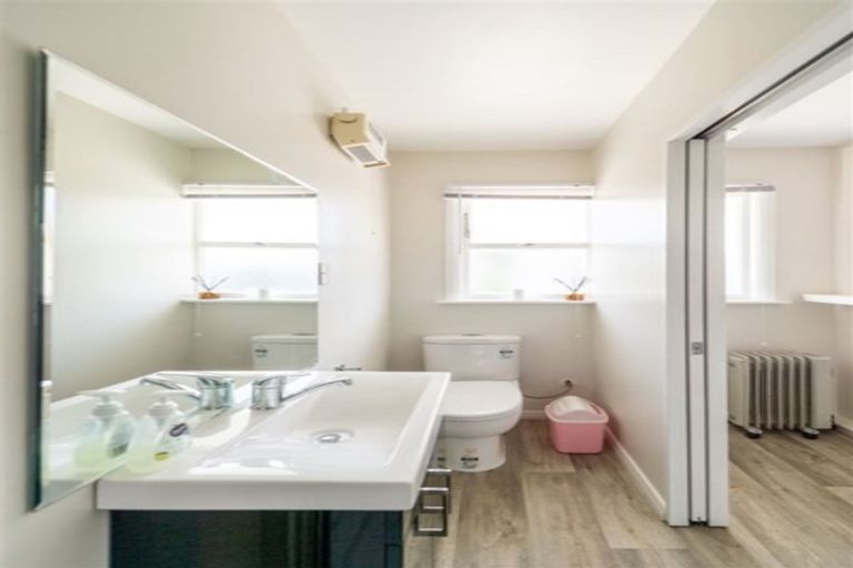 Photo of property in 55 Arthur Street, Upper Riccarton, Christchurch, 8041