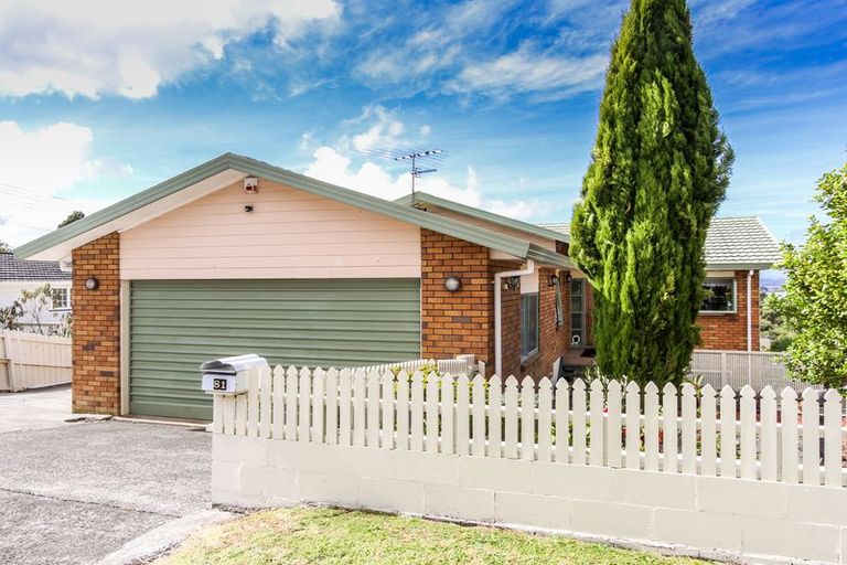 Photo of property in 81 Garton Drive, Massey, Auckland, 0614