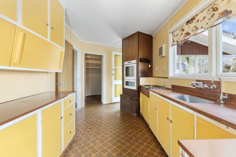 Photo of property in 76 Tamatea Road, Taupo, 3330