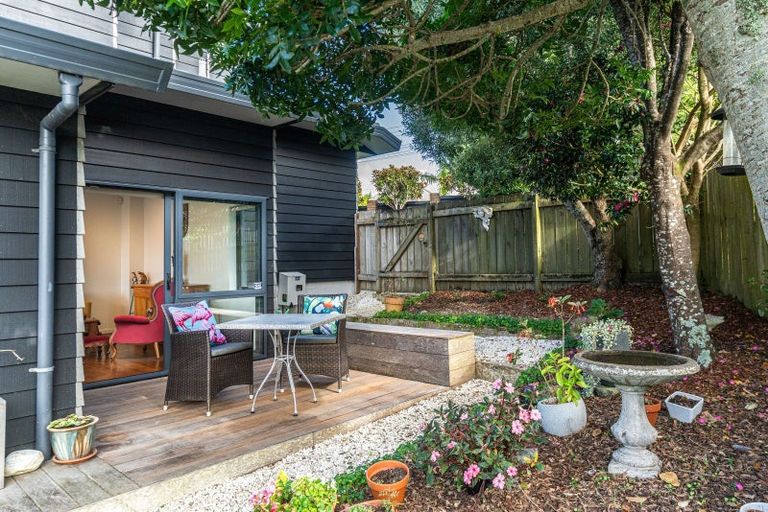 Photo of property in 24a Balmain Road, Chatswood, Auckland, 0626
