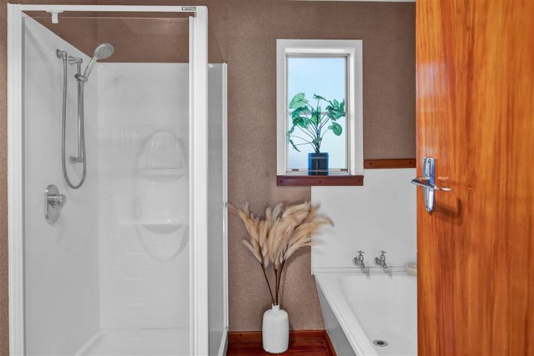 Photo of property in 7a Penrith Street, Westown, New Plymouth, 4310