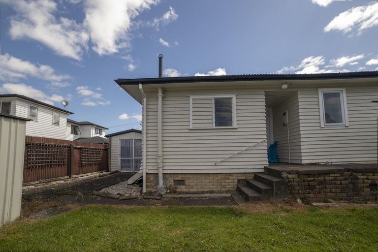 Photo of property in 1/52 Takanini Road, Takanini, 2112