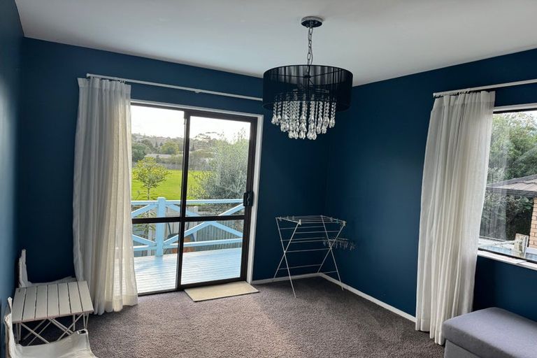 Photo of property in 2/112 Archers Road, Glenfield, Auckland, 0629