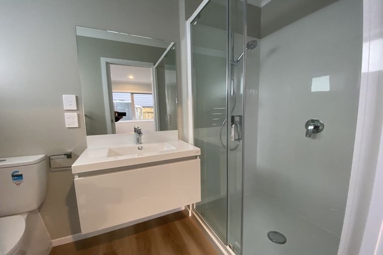 Photo of property in 9b Fitzherbert Road, Wainuiomata, Lower Hutt, 5014