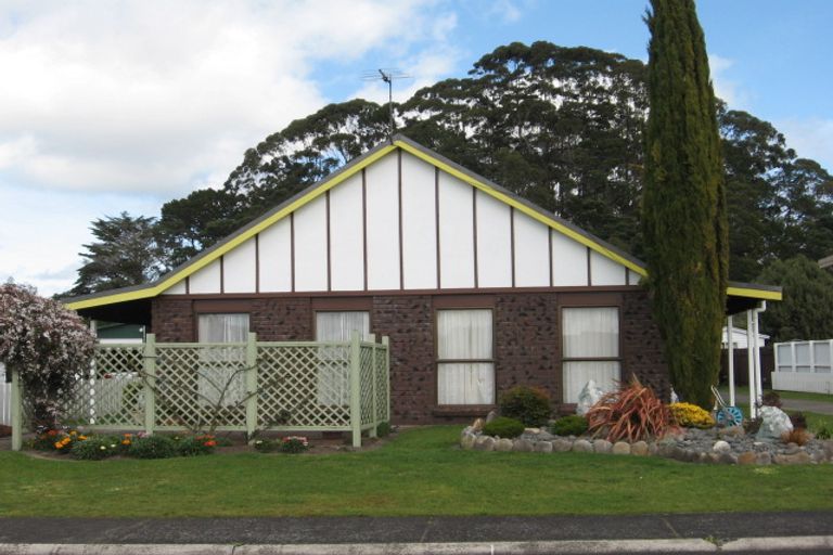 Photo of property in 66 Catherine Crescent, Whitianga, 3510
