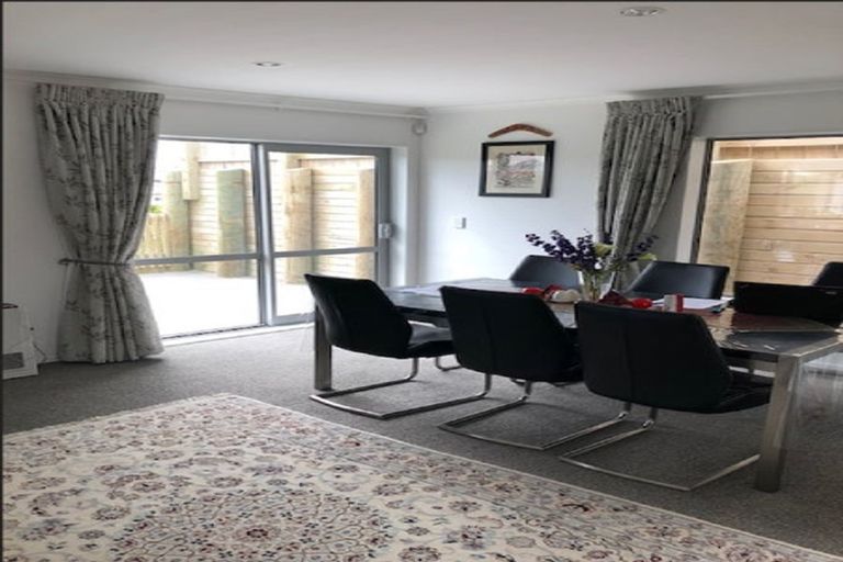 Photo of property in 24 Trelawny Terrace, Grenada Village, Wellington, 6037