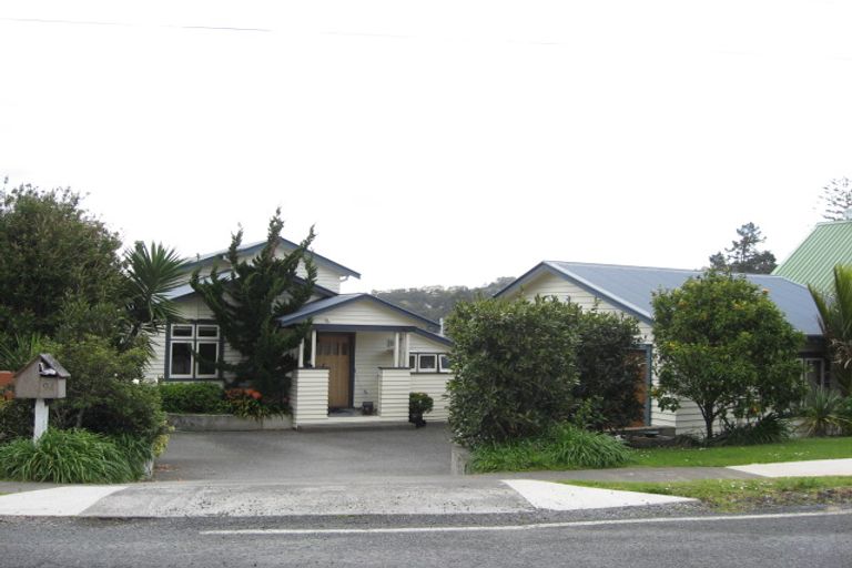 Photo of property in 94 The Terrace, Herald Island, Auckland, 0618