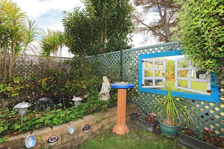 Photo of property in 3 Aintree Place, Taradale, Napier, 4112