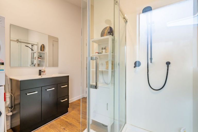 Photo of property in 2/66 Bay Road, Kilbirnie, Wellington, 6022