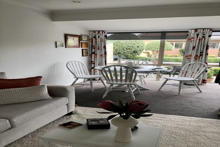 Photo of property in 3 Reeves Road, Rangiora, 7400