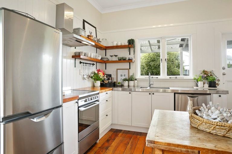 Photo of property in 122 Victoria Street, Cambridge, 3434