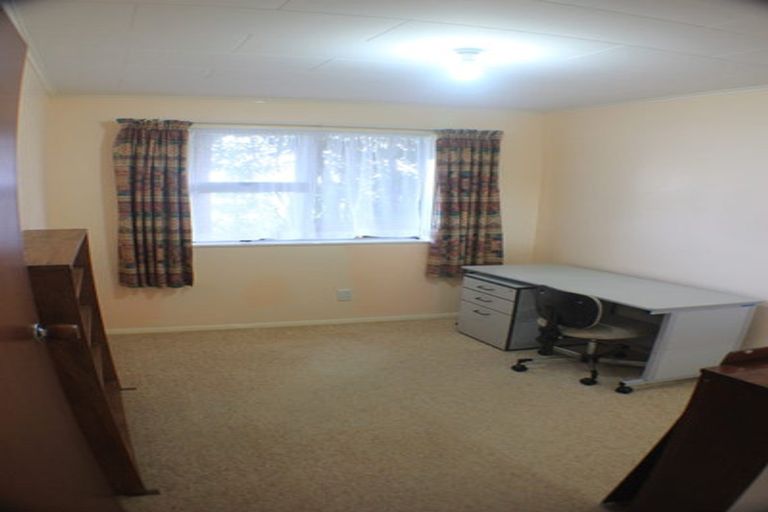 Photo of property in 29 Cypress Drive, Maungaraki, Lower Hutt, 5010