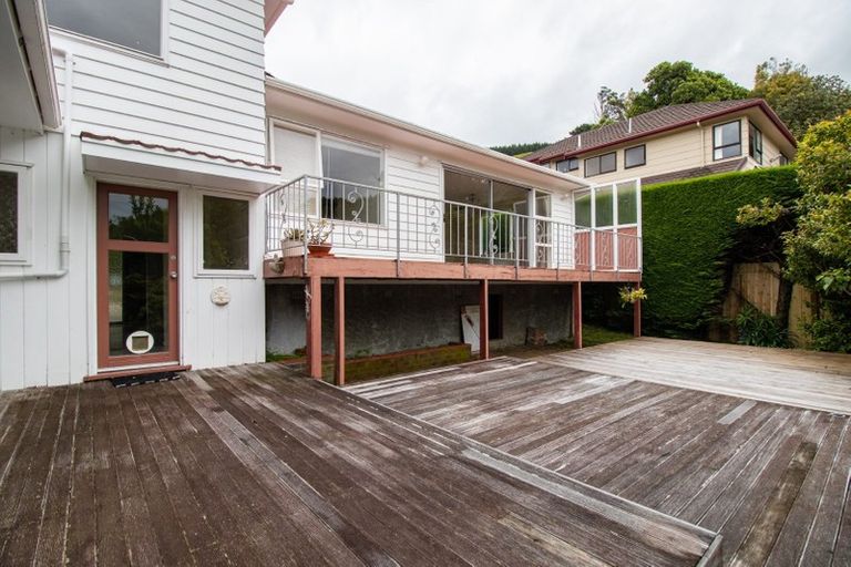 Photo of property in 17 Peterhouse Street, Tawa, Wellington, 5028
