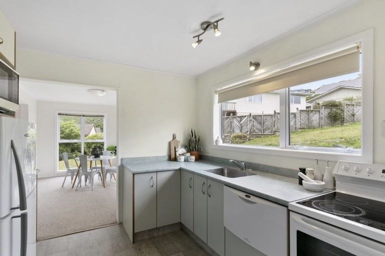Photo of property in 30 Gaya Grove, Ngaio, Wellington, 6035