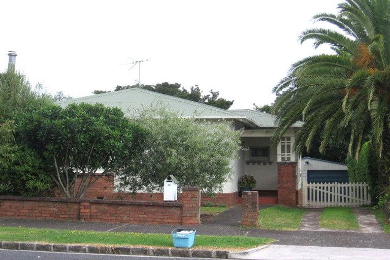Photo of property in 10 Linwood Avenue, Mount Albert, Auckland, 1025