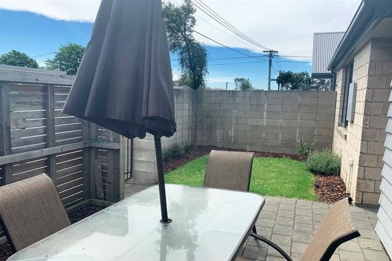 Photo of property in 96a Packe Street, Edgeware, Christchurch, 8013