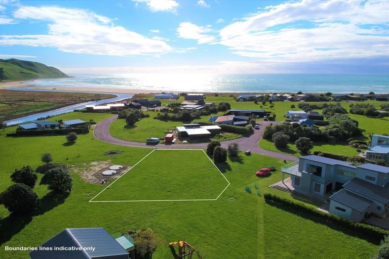 Photo of property in 9 Shoal Beach Road, Aramoana, Omakere, 4271