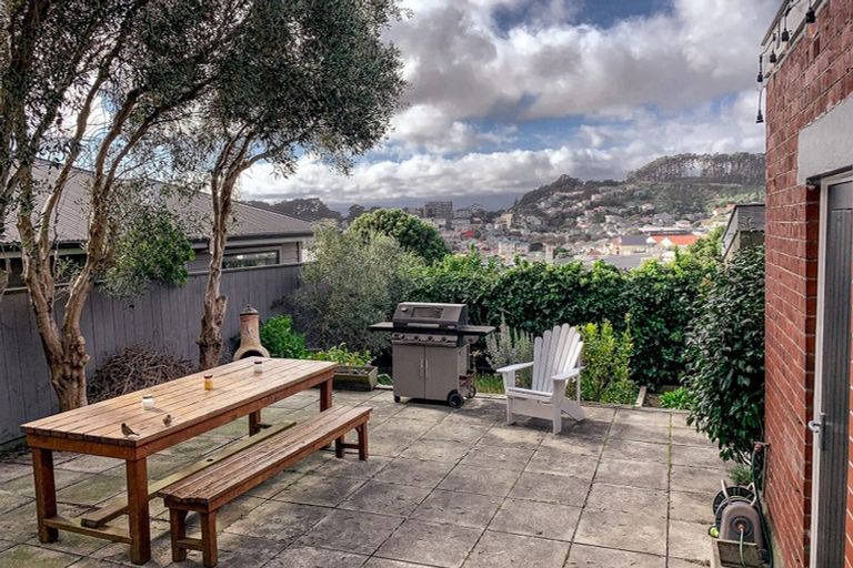 Photo of property in 13 Trevor Terrace, Newtown, Wellington, 6021