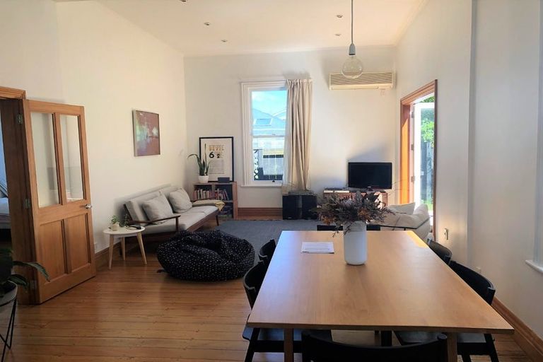 Photo of property in 82 Rintoul Street, Newtown, Wellington, 6021