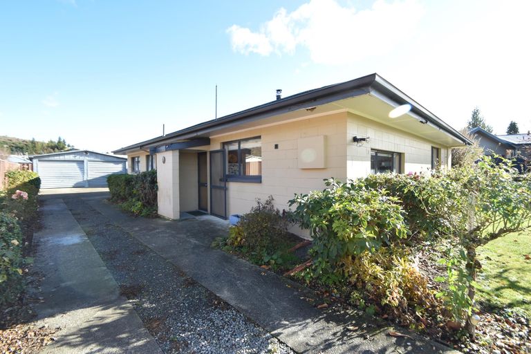 Photo of property in 7 Totara Peak Crescent, Omarama, 9412