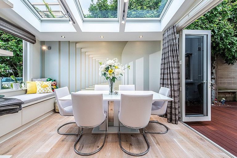 Photo of property in 375 Beach Road, Mairangi Bay, Auckland, 0630