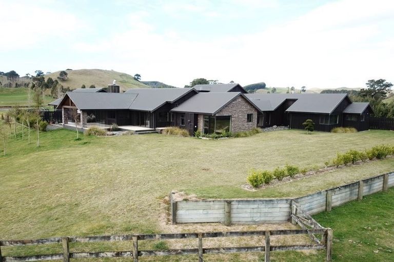 Photo of property in 5 Hitiri Road, Kinloch, Taupo, 3377