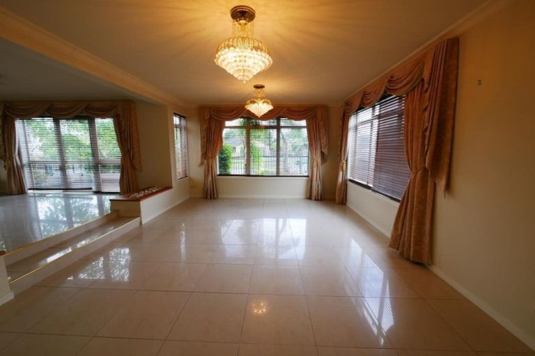 Photo of property in 28 Phoenicia Court, The Gardens, Auckland, 2105