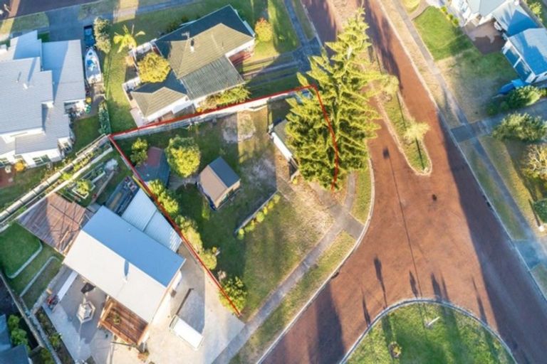 Photo of property in 2 Brodie Lane, Pauanui, Hikuai, 3579