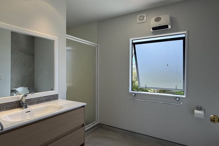 Photo of property in 1 Bramley Drive, Omokoroa, 3114